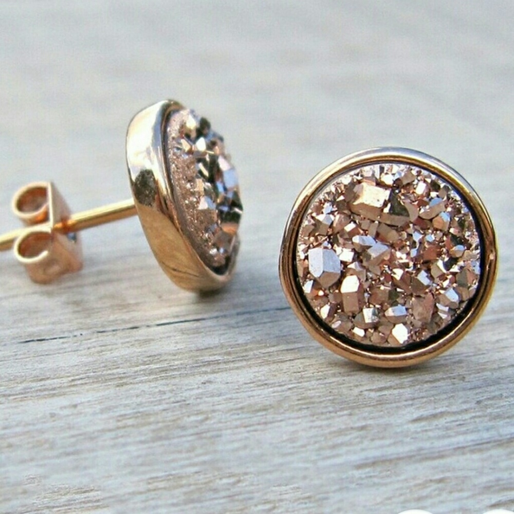 Round druzy studs